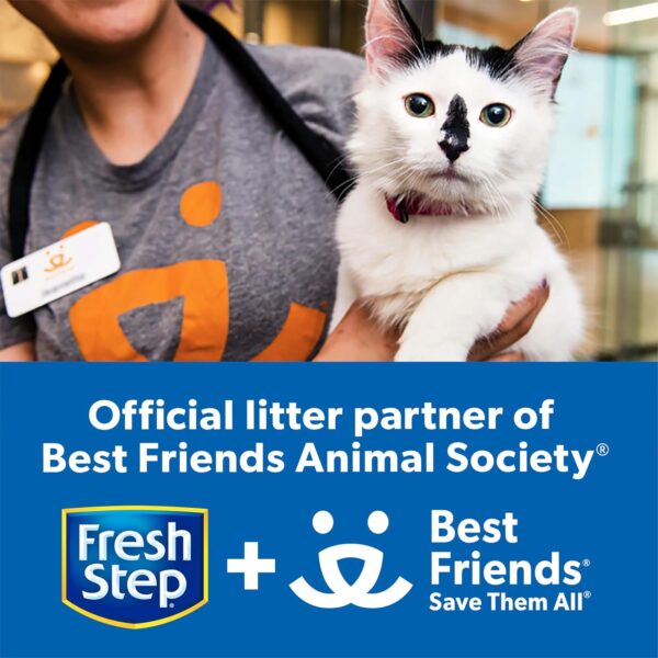 Fresh Step Extreme Clumping Litter With Febreze Freshness, Mountain Spring Scent Clumping Cat Litter With Guaranteed Odor Control, 14 lb. Box - Image 9