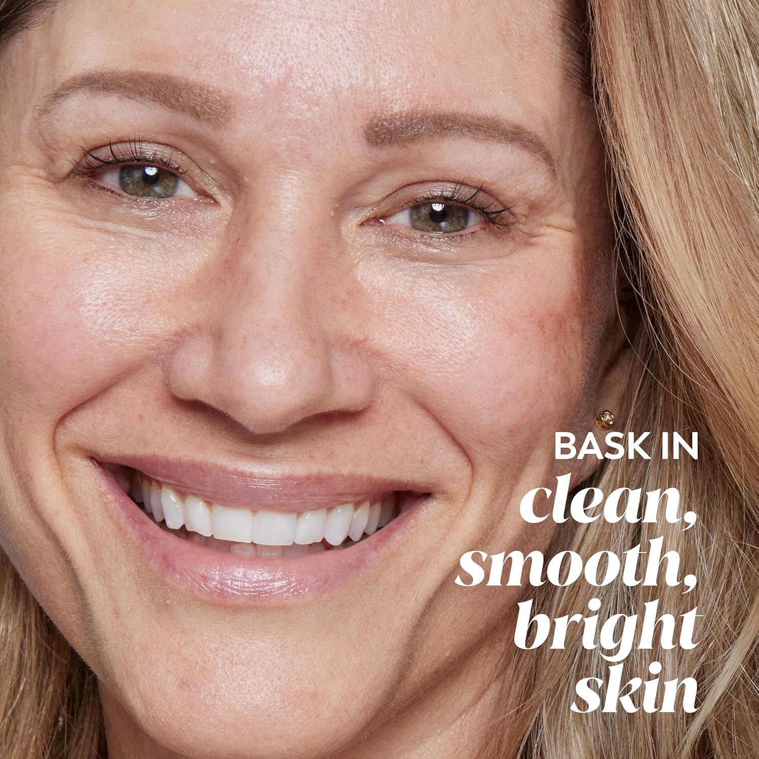 Facial Cleanser by Olay Regenerist, Detoxifying Pore Scrub & Exfoliator, 5 Oz (Pack of 3) - Image 3